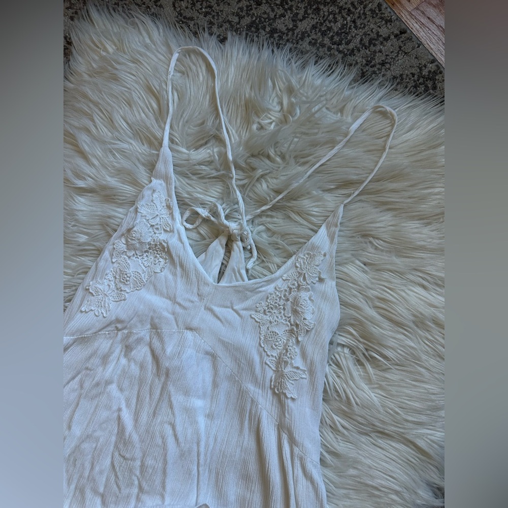Pull&Bear embroidered mini dress - Picture 7 of 15